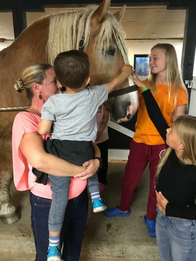Vallby Gård Örebro Eksteriør bilde